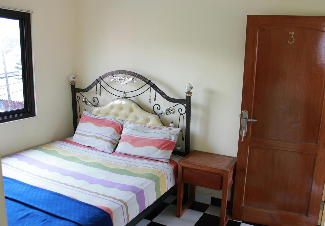 La Javanaise Home Stay Malioboro Yogyakarta Exterior photo