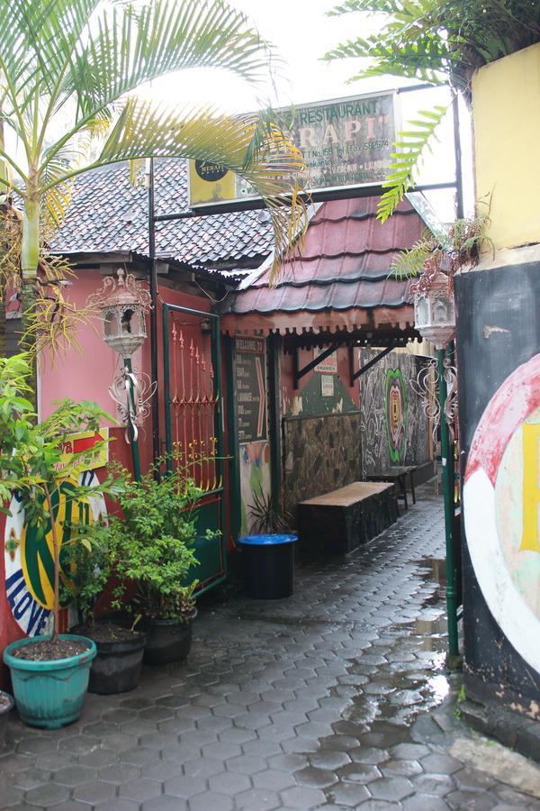 La Javanaise Home Stay Malioboro Yogyakarta Exterior photo